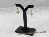 14kpe001 14K gold Fishhook earwire earring with 8-9mm tear-drop pearl