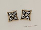 FSE017 Flower Design Fashion Stud Earring In Gold Tone Ally Metal