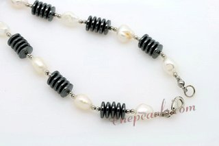Lpn008 Baroque Pearl and Coin Tungsten Steel Stoned Beads Couture Necklace