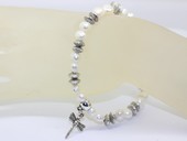 pbr440 white nugget pearl stretchy bracelet with butterfly charm