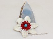 brooch122 Trendy flower design mother of pearl shell brooch in wholesale