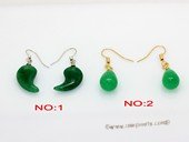 je037 Silver tone jade green color gemstone earring