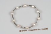 Pbr391 White Cultured  Freshwater Pearl Stretchy Wrist Bracelet