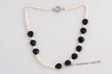 Pn572 Affordable potato  Pearl and black heart shape gemstone Necklace