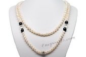 Pn578 Elegant White and Black Cultured Pearls Opera Necklace For the Fall