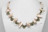 Pn641 Freshwater Potato Pearl Necklace with Purple Biwa Pearl and Crystal
