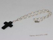 pn679   Hand wired 6-7mm white rice pearl necklace dangling with a cross pendant