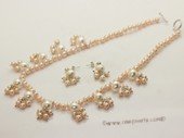 pnset431 Handcrafted Rose Bouquet potato Pearl necklace