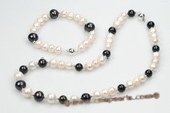 pnset543 Freshwater White and Black Potato Pearl Necklace Jewerly Set