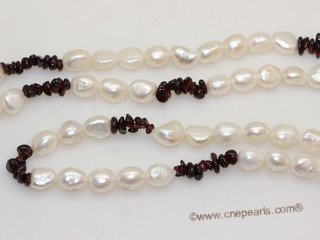 Rpn465 Fashion long drilled Nugget Pearl  and Garnet Beads Rope Necklace