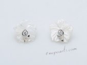 SE010 18mm nature color carve flower design shell sterling studs earrings