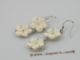 se018 15mm white carve flower design dangle earrings with sterling hook