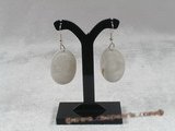 se042 925silver hook and white carve shell dangle earrings in wholesale