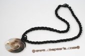 SN023 Black Seed Pearl Round Sea Shell Pendant Necklace