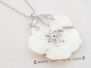 sp008 50mm MOP pearl shell carved flower pendant