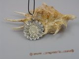 sp026 40mm sea shell carved sunflower pendant