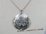 sp046 Silver natural black shell pendant with zircon beads