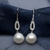 Spe498 Sterling Silver White FW Pearl and Cubic Zirconia Earrings