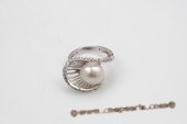 spr118 925Silver White Freshwater Bread Pearl Calyx Ring