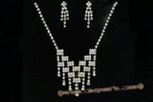 Wnset019 Hand-crafted Sparkle Cubic Zirconias Jewelry Set